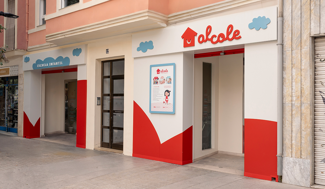 Foto Al Cole Fachada 01 Foto Al Cole Fachada 01
